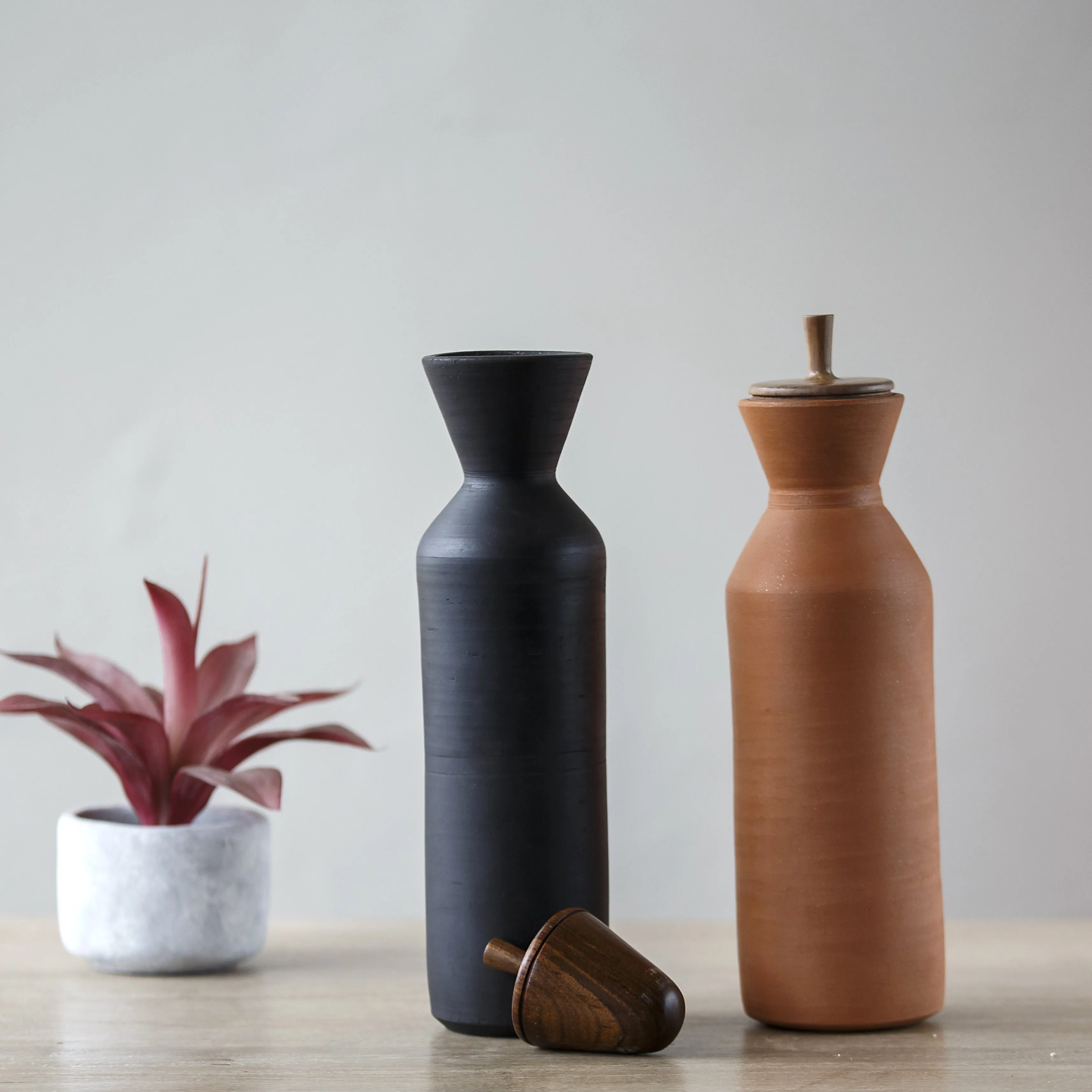Earthen Clay Maahi Kool Bottle With Wooden Lid | Terracotta & Wood