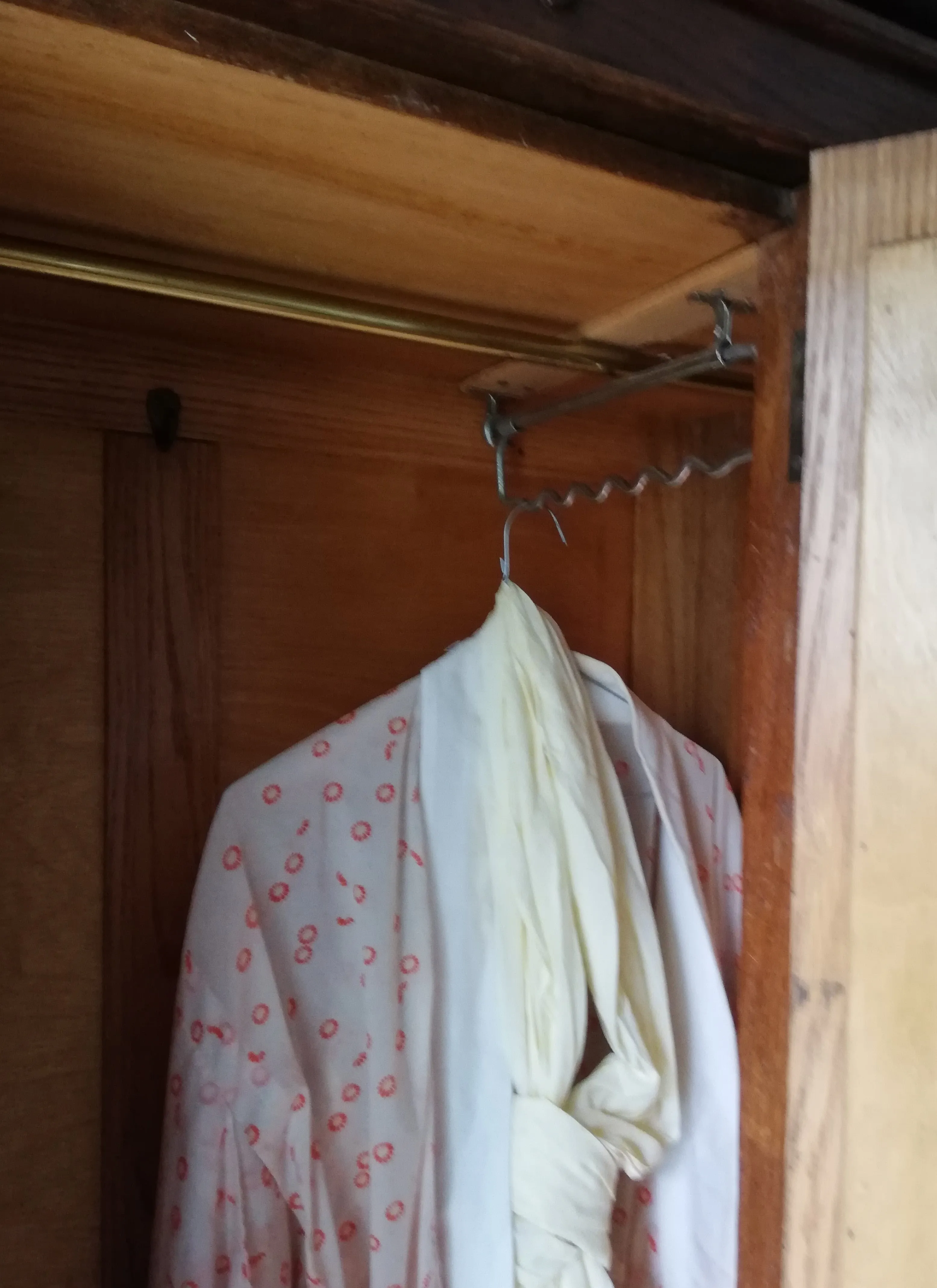Single Kids wardrobe